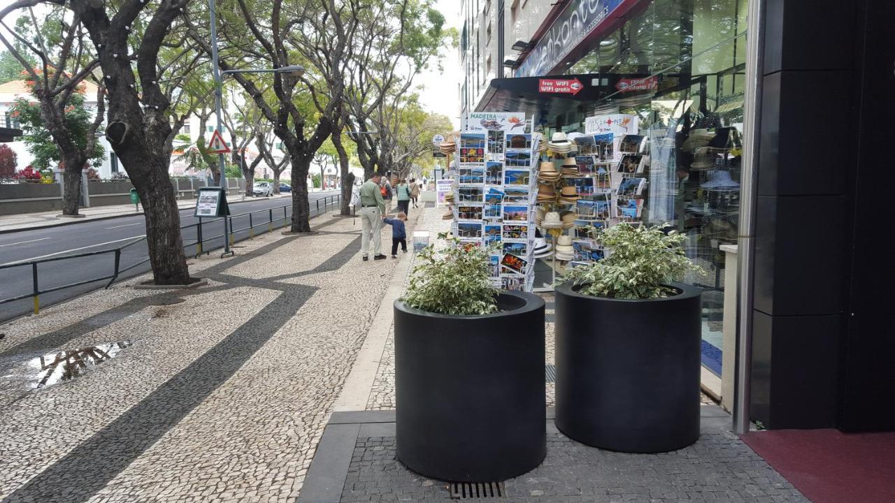 Astro Madeira Apartments ฟุงชาล ภายนอก รูปภาพ